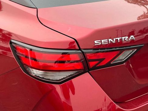 Certified 2023 Nissan Sentra SV FWD image 10