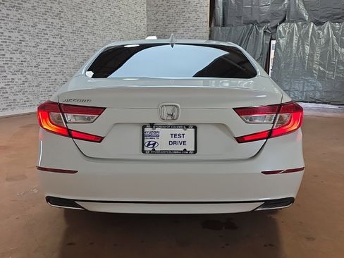 Used 2020 Honda Accord LX image 6