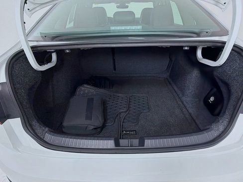 Used 2023 Volkswagen Jetta SE w/ Panoramic Sunroof Package FWD image 25