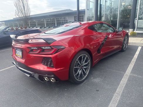 Used 2023 Chevrolet Corvette Stingray Premium Cpe w/ Z51 Performance Package RWD image 3