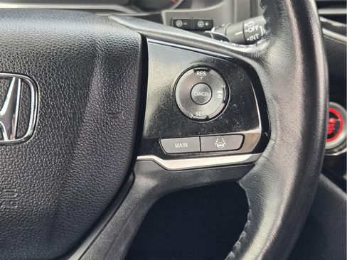 Used 2021 Honda Pilot Touring image 26
