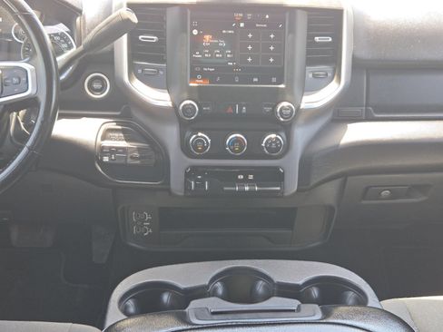 Used 2024 RAM 2500 Big Horn AWD/4WD image 17