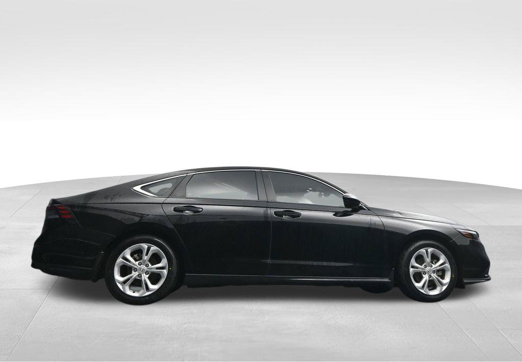 Used 2025 Honda Accord LX image 43
