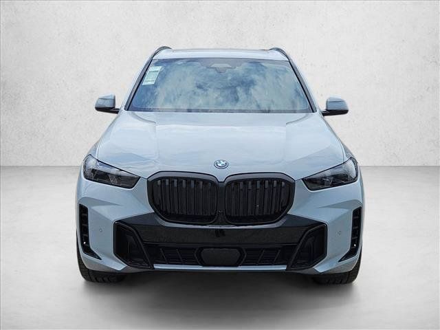 Used 2026 BMW X5 xDrive50e w/ Executive Package AWD/4WD image 5