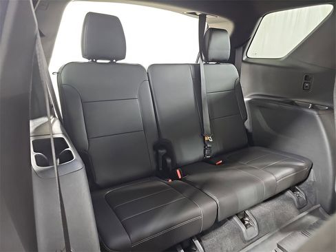 Certified 2023 Chevrolet Traverse LT w/ LPO, Floor Liner Package image 19