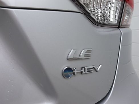 Used 2025 Toyota Corolla LE FWD image 10