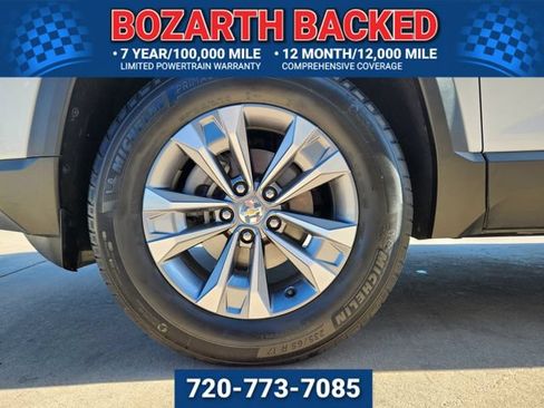 Used 2025 Chevrolet Equinox LT AWD/4WD image 22