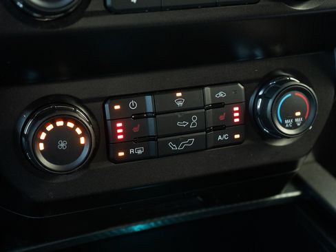 Used 2020 Ford F150 XLT w/ Equipment Group 302A Luxury image 33