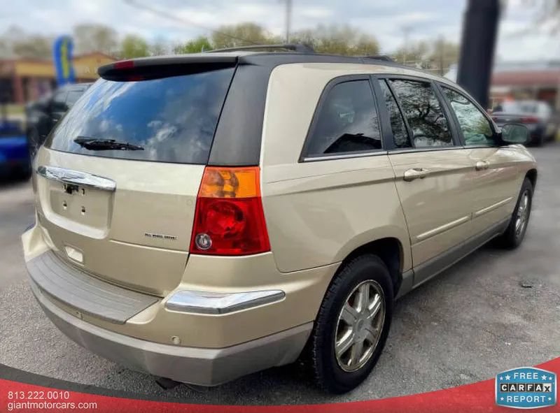 Used 2006 Chrysler Pacifica Touring AWD/4WD image 4