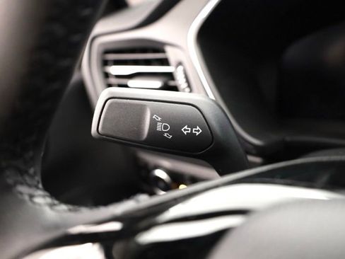 Used 2023 Ford Escape Platinum image 26