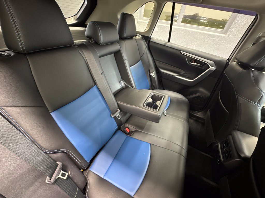 Used 2020 Toyota RAV4 XLE w/ Convenience Package AWD/4WD image 24