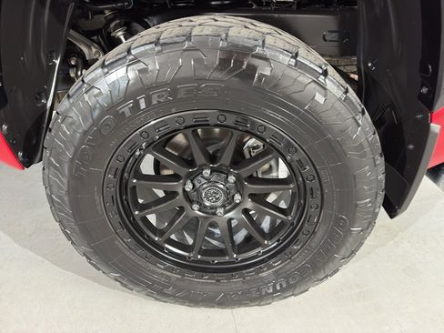 Used 2024 Toyota Tundra Platinum image 6