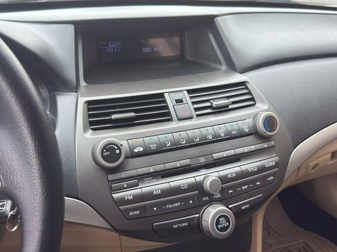 Used 2012 Honda Accord LX image 23