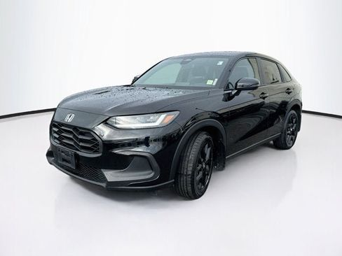 Used 2025 Honda HR-V Sport image 1