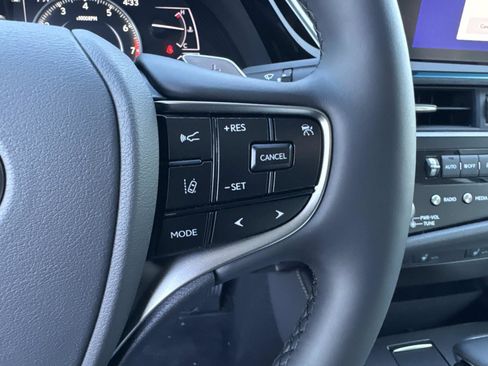 New 2025 Lexus ES 350 w/ Premium Package image 28
