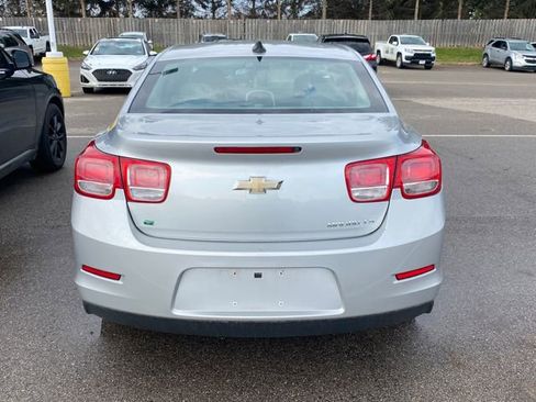 Used 2016 Chevrolet Malibu LS image 10