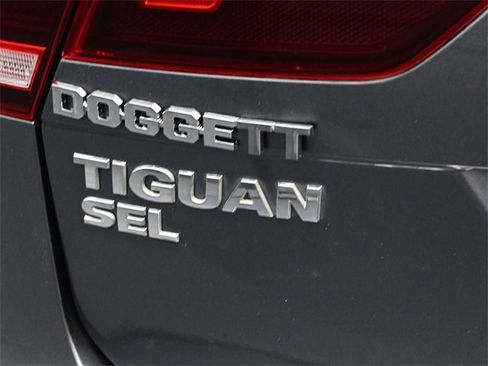 Used 2021 Volkswagen Tiguan SEL w/ 3-Row Tiguan MDO Package image 25