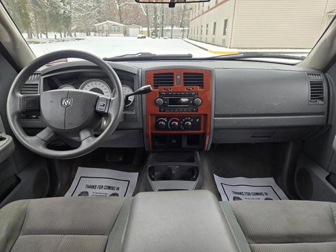 Used 2005 Dodge Dakota SLT image 38