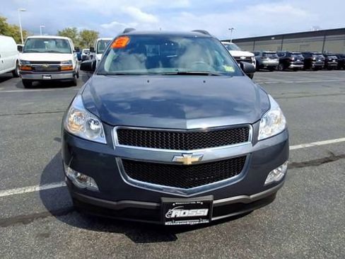 Used 2011 Chevrolet Traverse LS AWD/4WD image 3