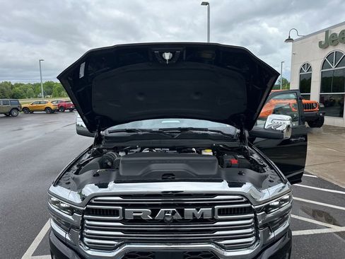New 2025 RAM 2500 Laramie image 33