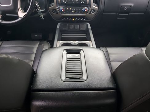 Used 2019 GMC Sierra 2500 Denali w/ Duramax Plus Package image 21