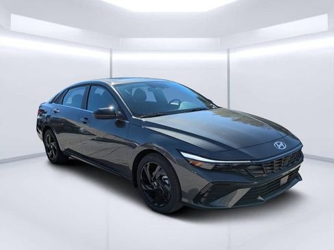 New 2026 Hyundai Elantra SEL Sport Premium FWD image 1