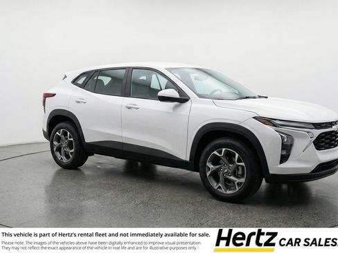 Used 2025 Chevrolet Trax LT w/ LT Convenience Package FWD image 1