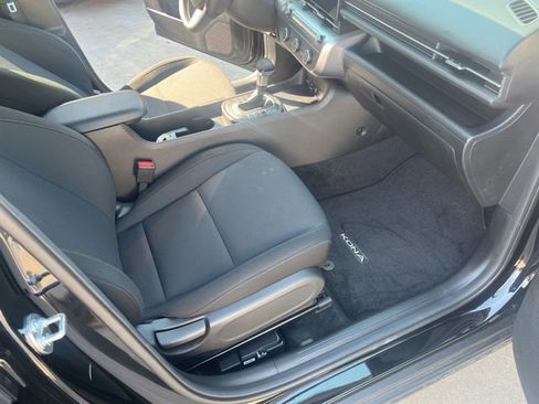 Used 2026 Hyundai Kona SE FWD image 17