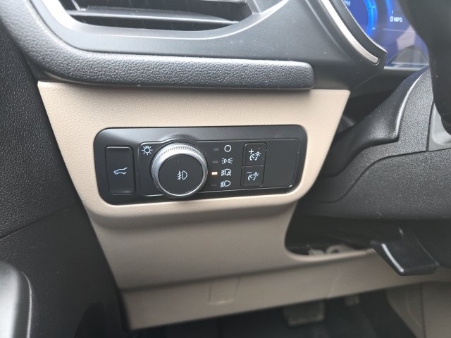 Used 2022 Ford Escape SEL w/ Technology Package AWD/4WD image 24