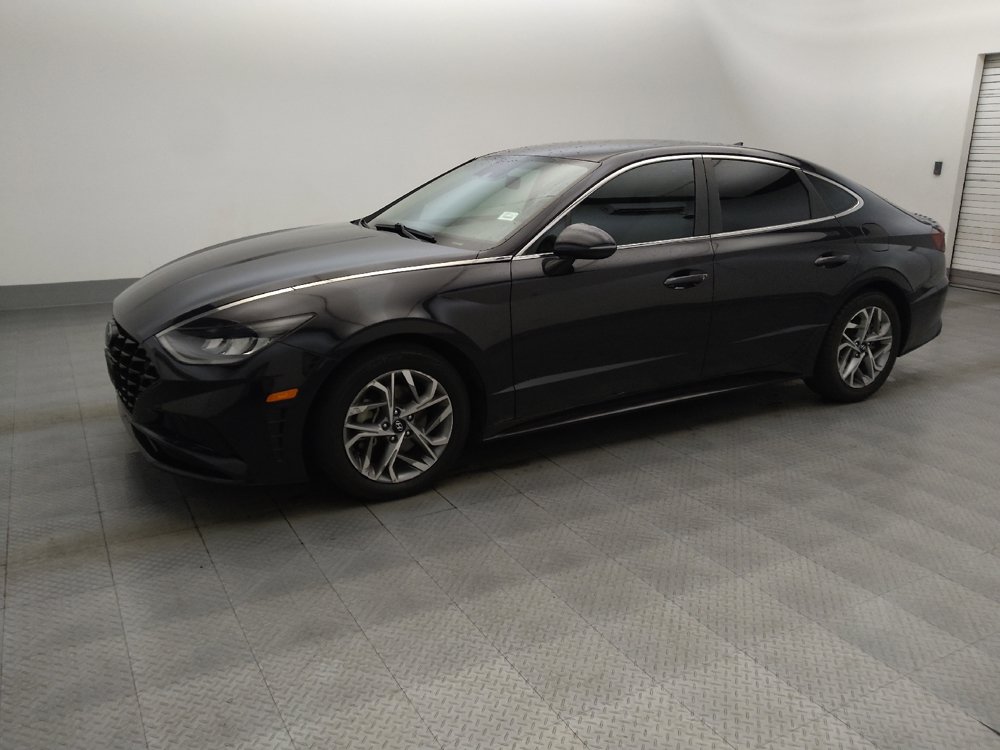 Used 2023 Hyundai Sonata SEL FWD image 2