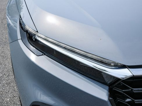 Certified 2025 Honda CR-V EX image 13