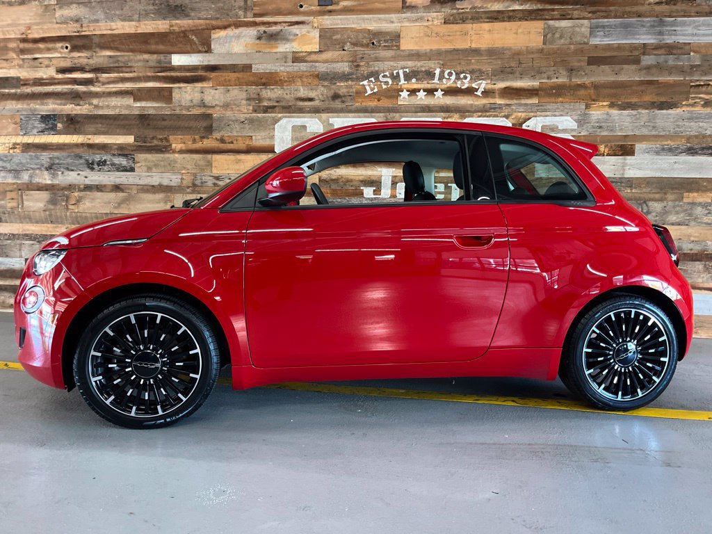 Used 2024 FIAT 500 e (RED) FWD image 15