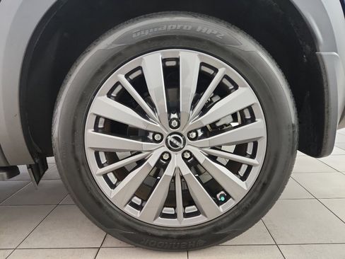 Used 2023 Nissan Pathfinder SL w/ SL Premium Package image 38