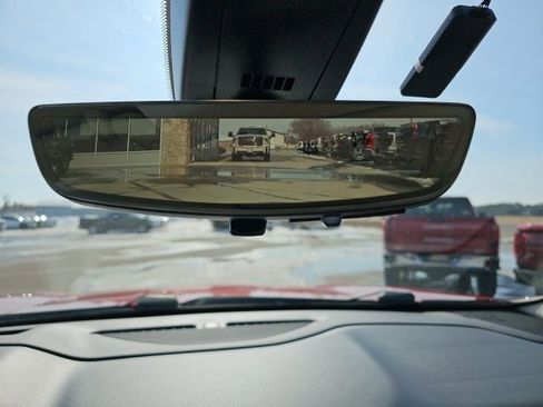 Used 2021 GMC Acadia Denali w/ Denali Technology Package image 25