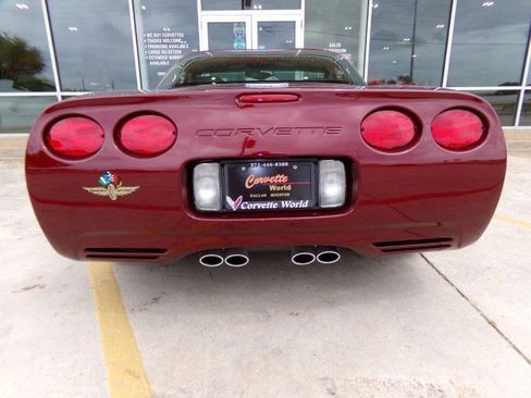 Used 2003 Chevrolet Corvette Coupe w/ Preferred Equipment Group image 9