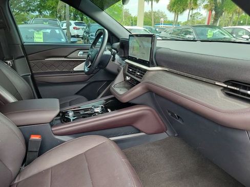 Used 2025 Ford Explorer Platinum w/ Ultimate Package RWD image 35