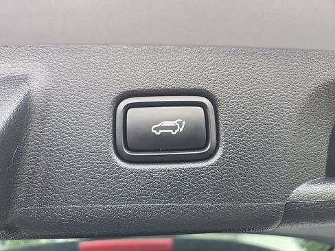Certified 2024 Hyundai Palisade Limited AWD/4WD image 16