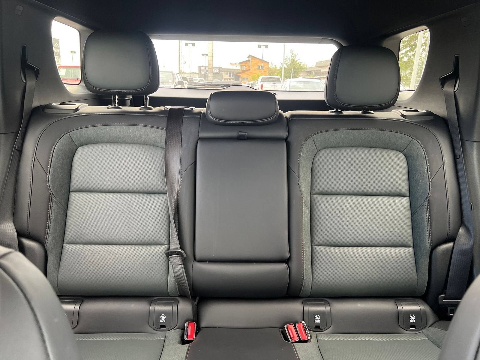 Used 2026 GMC Terrain AT4 w/ Convenience Package III AWD/4WD image 32