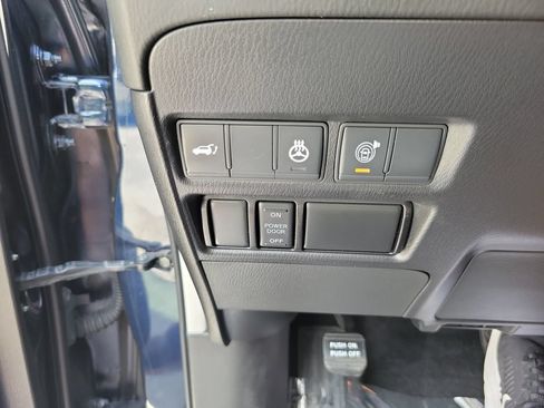 Used 2021 Nissan Armada Platinum w/ Captain's Chairs Package RWD image 39