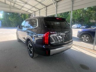 Used 2025 Kia Telluride S video 3