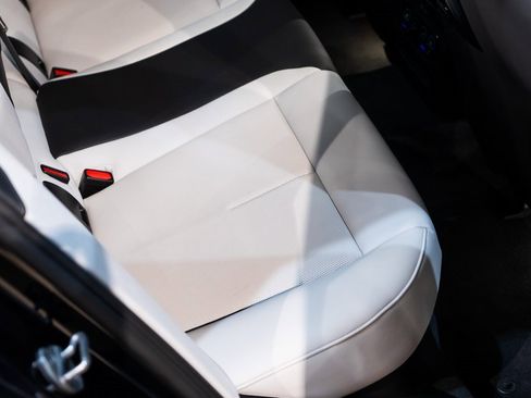 Used 2025 BMW M5 Touring image 36