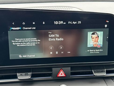 New 2025 Hyundai Elantra SEL image 17