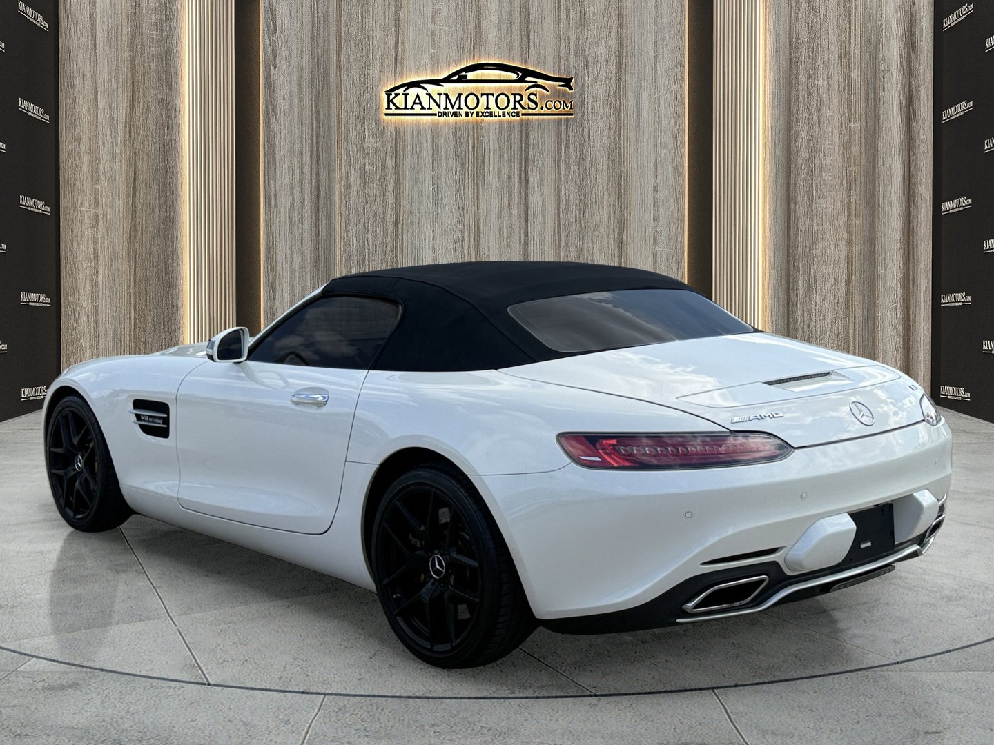 Used 2018 Mercedes-Benz AMG GT Roadster image 10