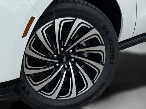 New 2026 Lincoln Navigator L Black Label AWD/4WD image 36