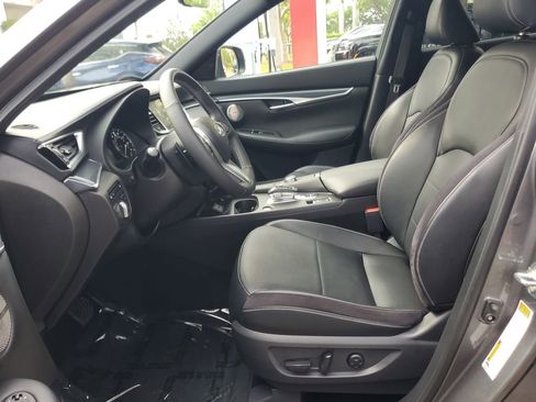 Used 2023 INFINITI QX50 Sport AWD/4WD image 16