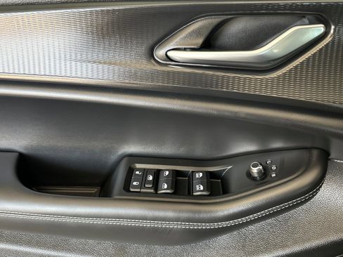 New 2025 Jeep Grand Cherokee Laredo X w/ Luxury Tech Group I image 11