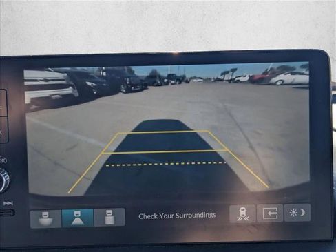 Used 2023 Honda Pilot EX-L image 12