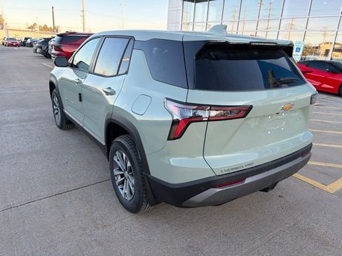 New 2026 Chevrolet Equinox LT w/ Convenience Package II image 5