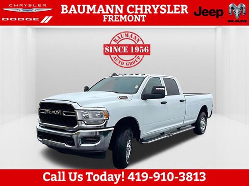 Used 2024 RAM 2500 Tradesman w/ Chrome Appearance Group image 9