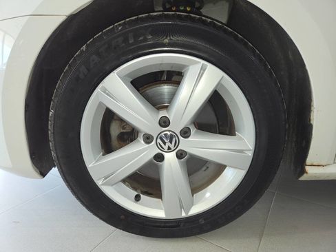 Used 2012 Volkswagen Passat 2.5 SE FWD image 12